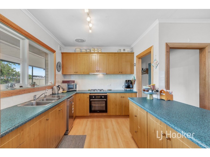 10 Beaminster Road, Elizabeth Park SA 5113