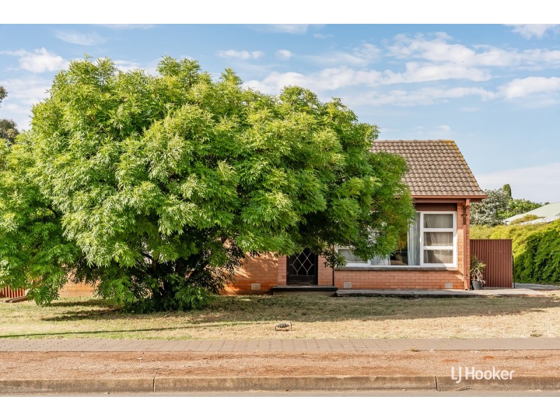 12 Crabb Road, Smithfield Plains SA 5114