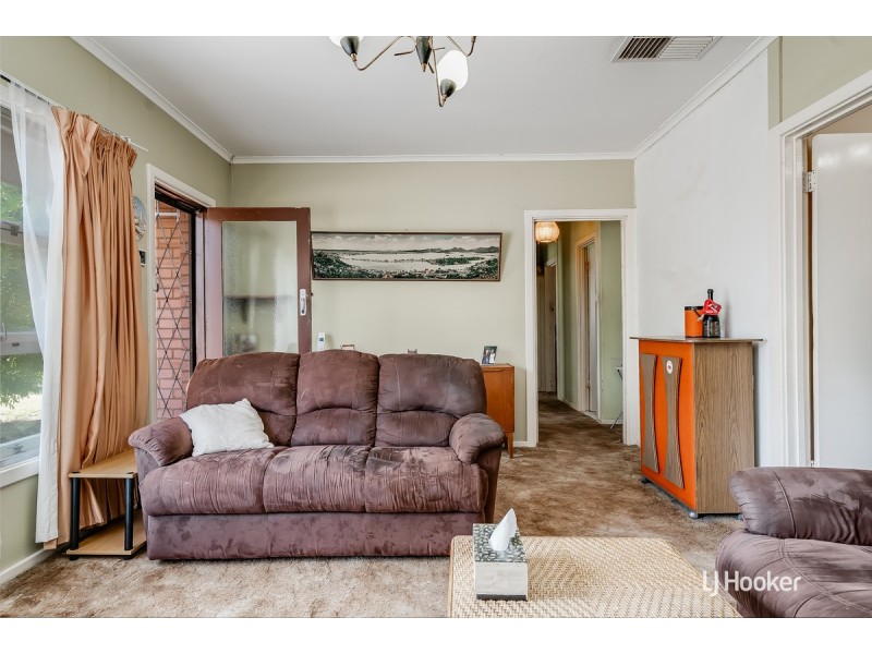 12 Crabb Road, Smithfield Plains SA 5114