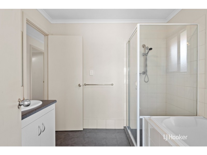 10 Dylan Court, Smithfield SA 5114