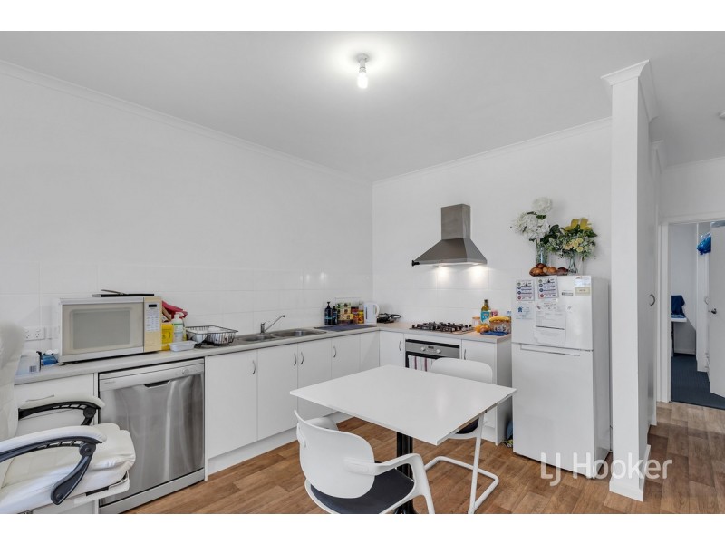 Unit 1 & 2/230 Newton Boulevard, Munno Para SA 5115