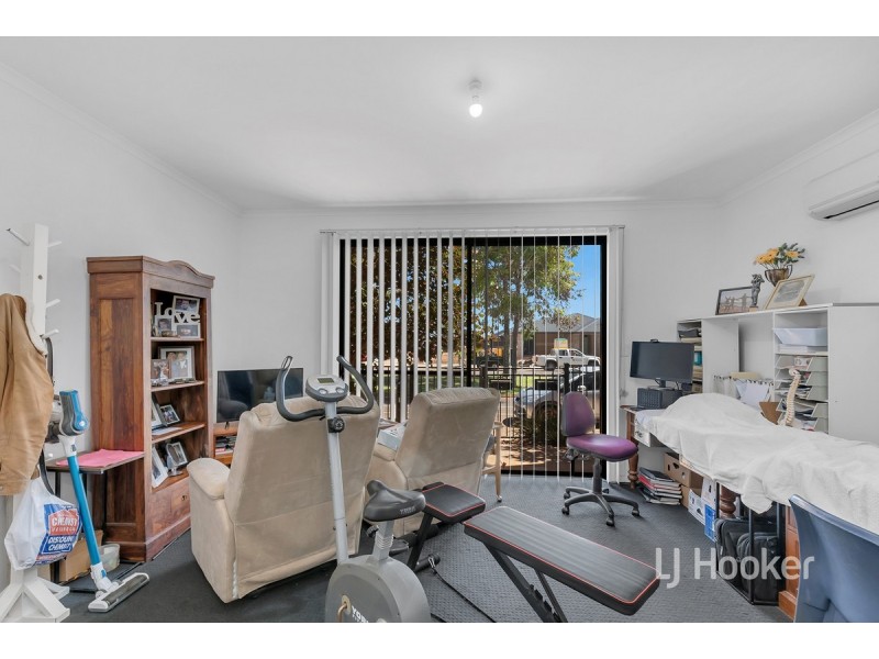 Unit 1 & 2/230 Newton Boulevard, Munno Para SA 5115