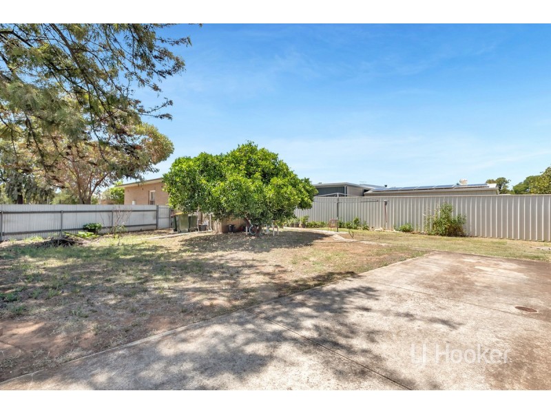 2 Chilmark Street, Elizabeth Vale SA 5112