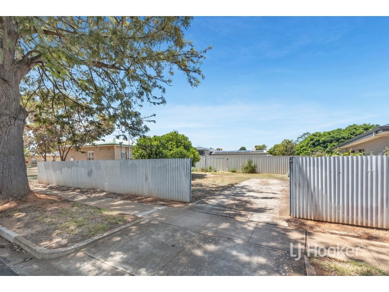 2 Chilmark Street, Elizabeth Vale SA 5112