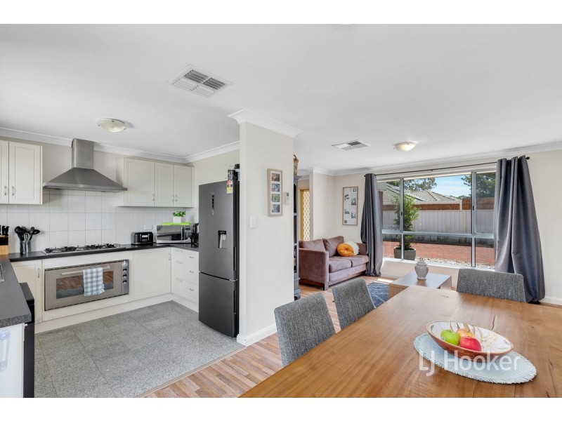 8B Peerless Road, Munno Para West SA 5115