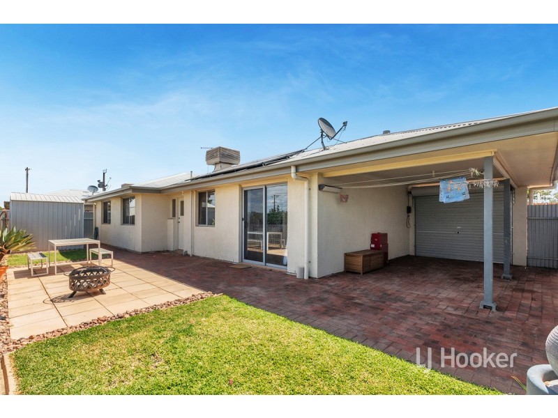 8B Peerless Road, Munno Para West SA 5115