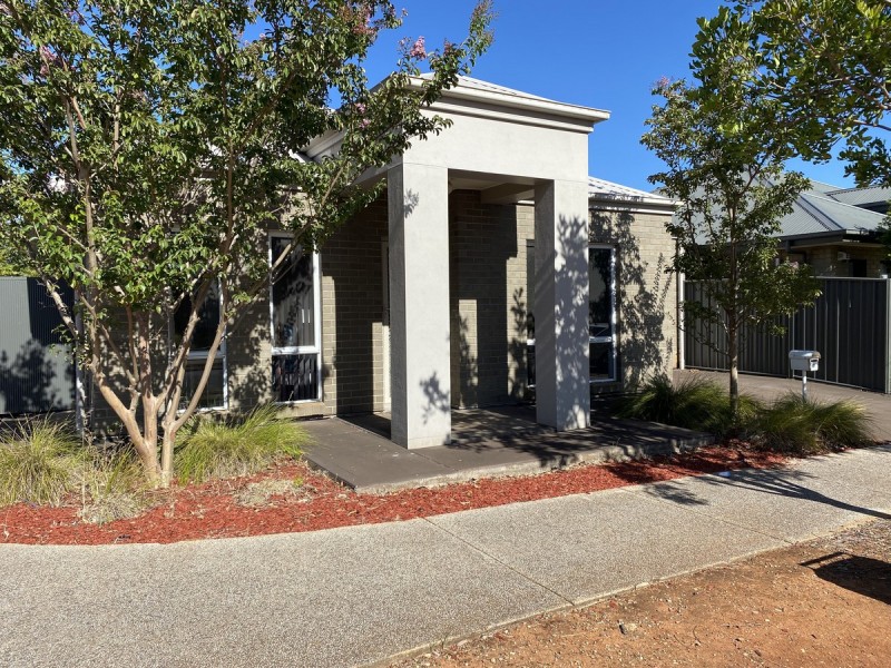 31 Swinden Crescent, Blakeview SA 5114