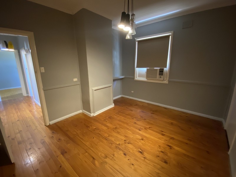 24 Midlow Road, Elizabeth Downs SA 5113