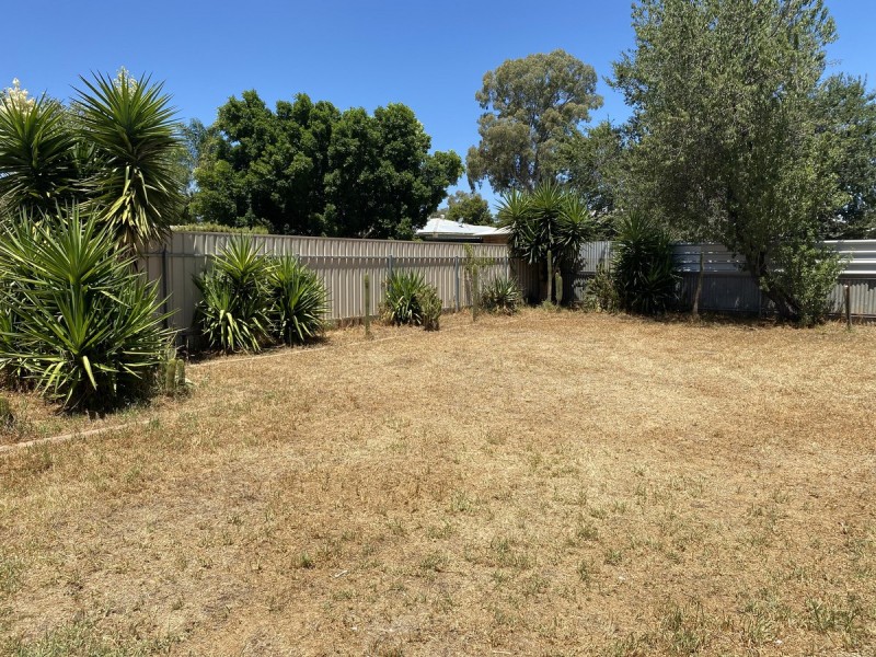 24 Midlow Road, Elizabeth Downs SA 5113