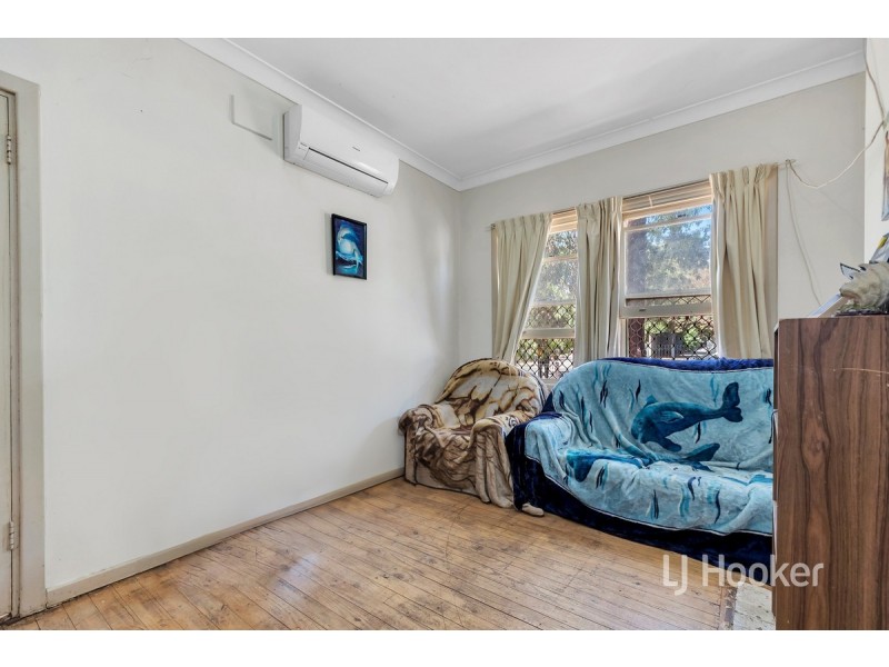 10 Sampson Road, Elizabeth Grove SA 5112