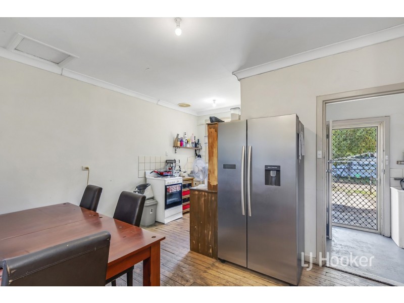 10 Sampson Road, Elizabeth Grove SA 5112
