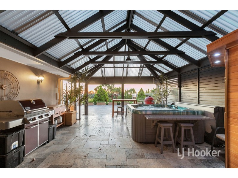 6 Yateri Court, Greenwith SA 5125