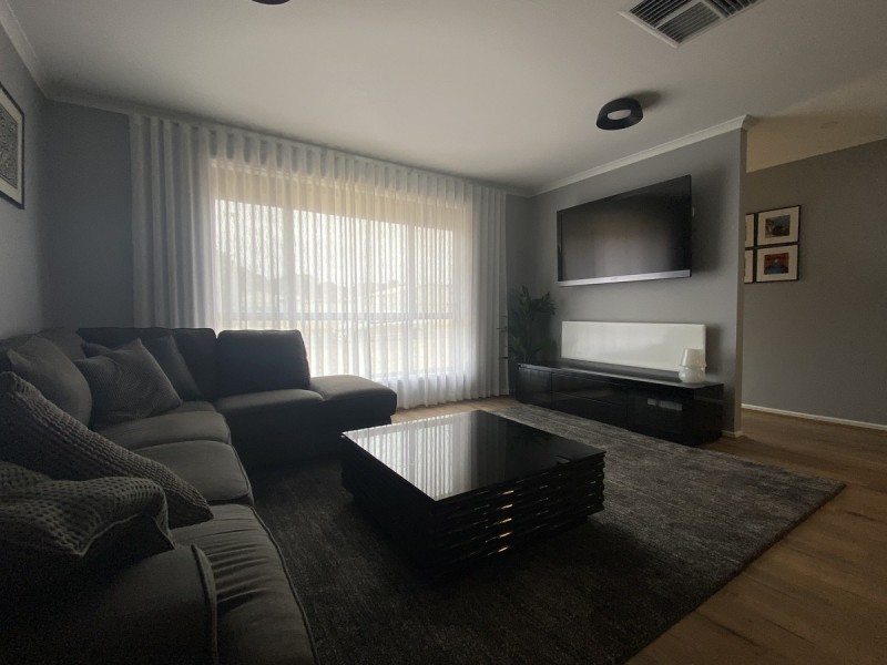 3 Tregenza Avenue, Elizabeth South SA 5112