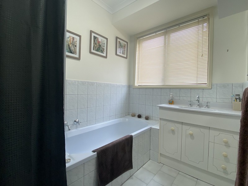 3 Tregenza Avenue, Elizabeth South SA 5112