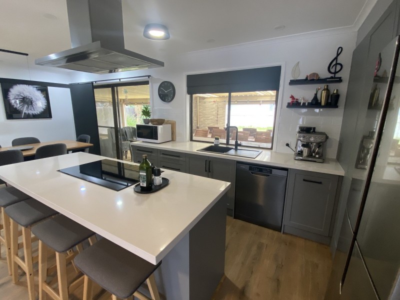 3 Tregenza Avenue, Elizabeth South SA 5112