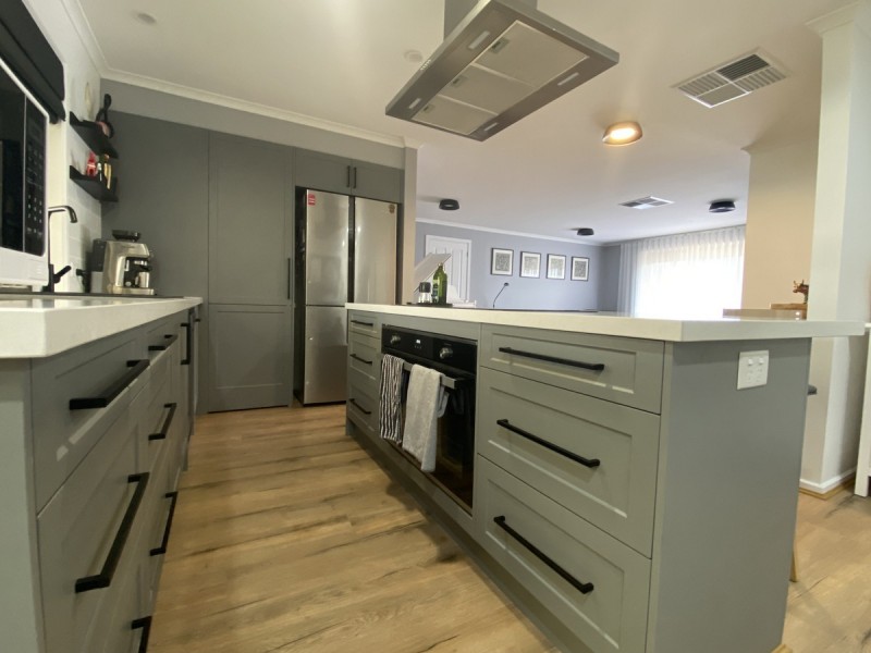 3 Tregenza Avenue, Elizabeth South SA 5112