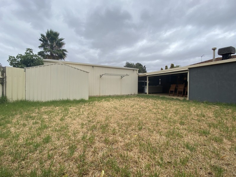 3 Tregenza Avenue, Elizabeth South SA 5112