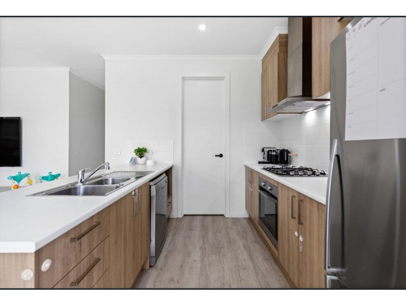 36 Broadwater Place, Blakeview SA 5114