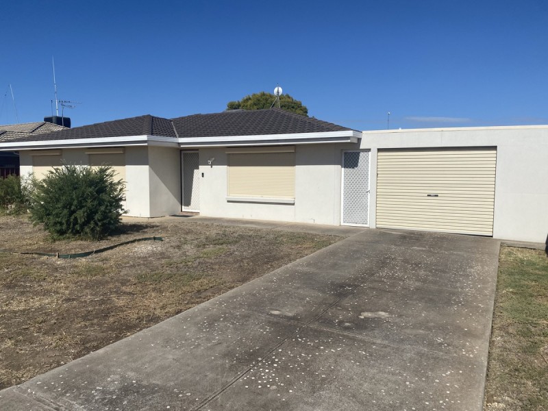 17 Magdalena Crescent, Paralowie SA 5108