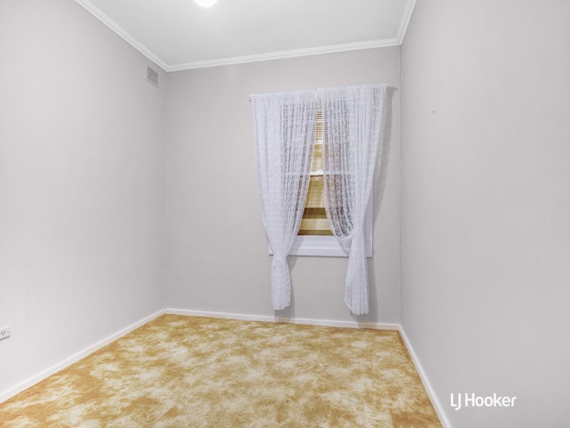 42 Bloomfield Crescent, Elizabeth Downs SA 5113