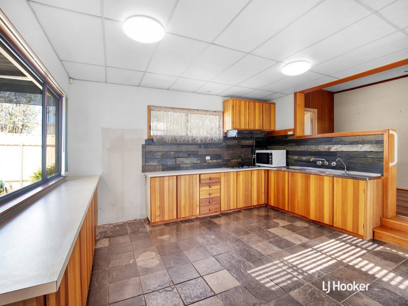 42 Bloomfield Crescent, Elizabeth Downs SA 5113