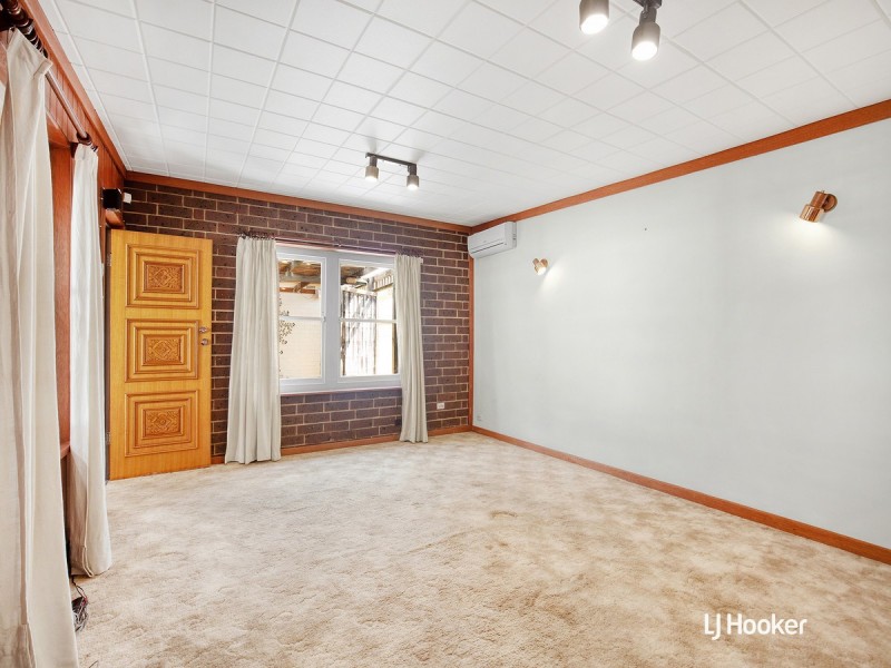 42 Bloomfield Crescent, Elizabeth Downs SA 5113