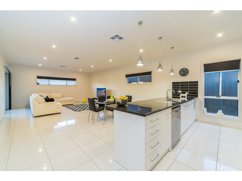 13 McEwen Road, Evanston Gardens SA 5116