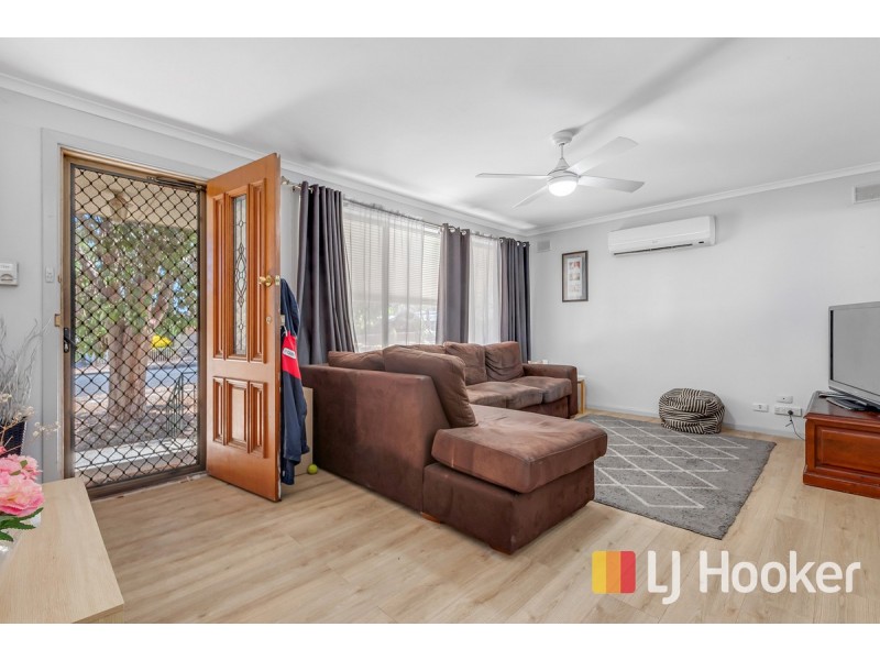 16 Beckington Street, Elizabeth Downs SA 5113