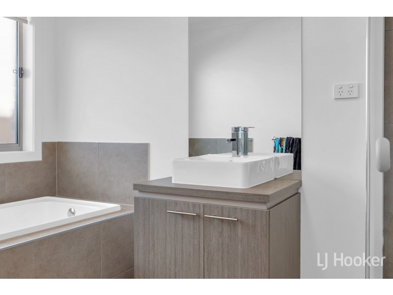 92 Keane Avenue, Munno Para West SA 5115