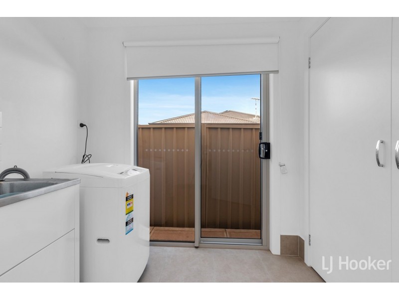 92 Keane Avenue, Munno Para West SA 5115