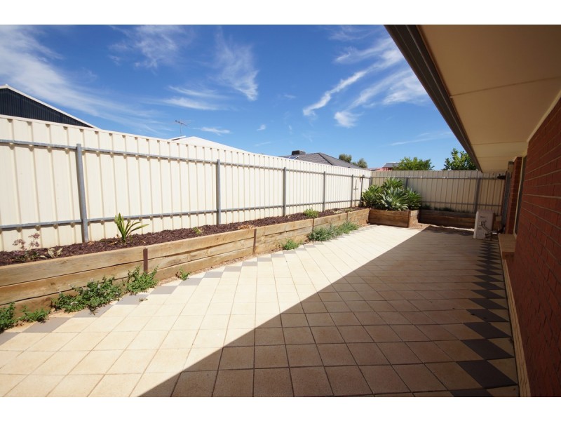 19 Charta Circuit, Smithfield SA 5114