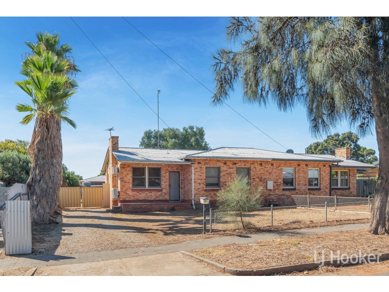 19 Midlow Road, Elizabeth Downs SA 5113