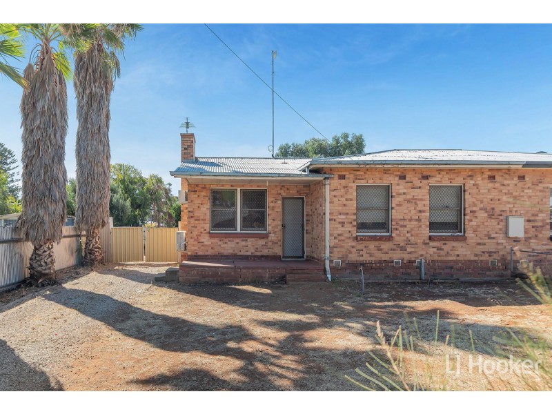 19 Midlow Road, Elizabeth Downs SA 5113