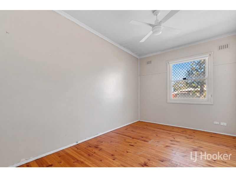 19 Midlow Road, Elizabeth Downs SA 5113