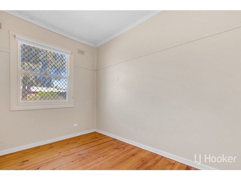 19 Midlow Road, Elizabeth Downs SA 5113