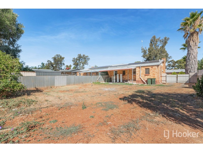 19 Midlow Road, Elizabeth Downs SA 5113