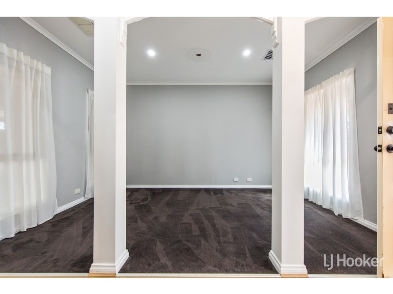 35 Castle Court, Blakeview SA 5114