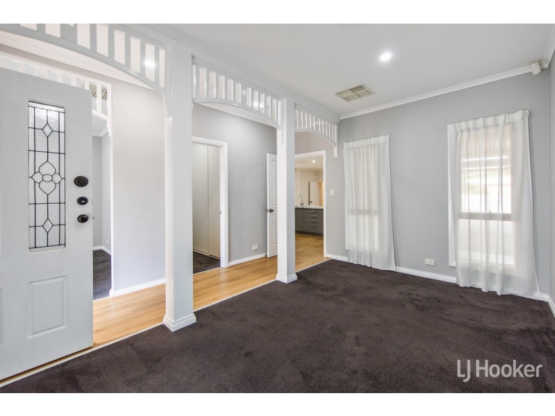 35 Castle Court, Blakeview SA 5114