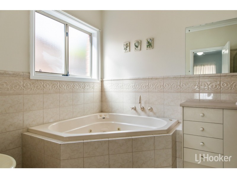 35 Castle Court, Blakeview SA 5114