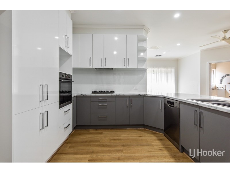 35 Castle Court, Blakeview SA 5114