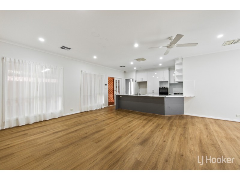 35 Castle Court, Blakeview SA 5114