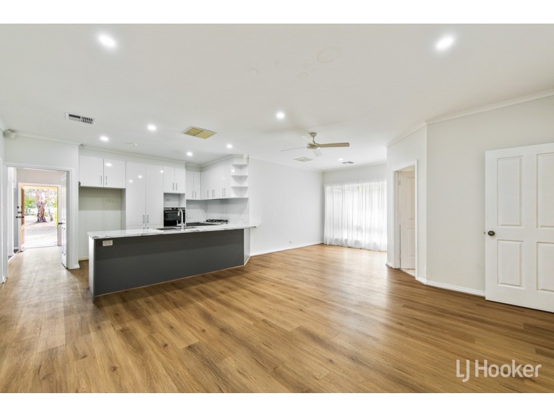 35 Castle Court, Blakeview SA 5114