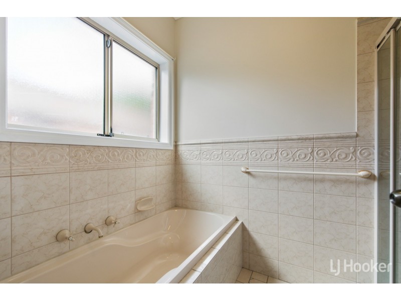 35 Castle Court, Blakeview SA 5114