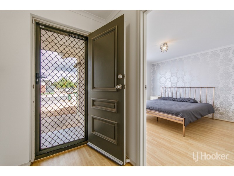 25 Riesling Crescent, Andrews Farm SA 5114