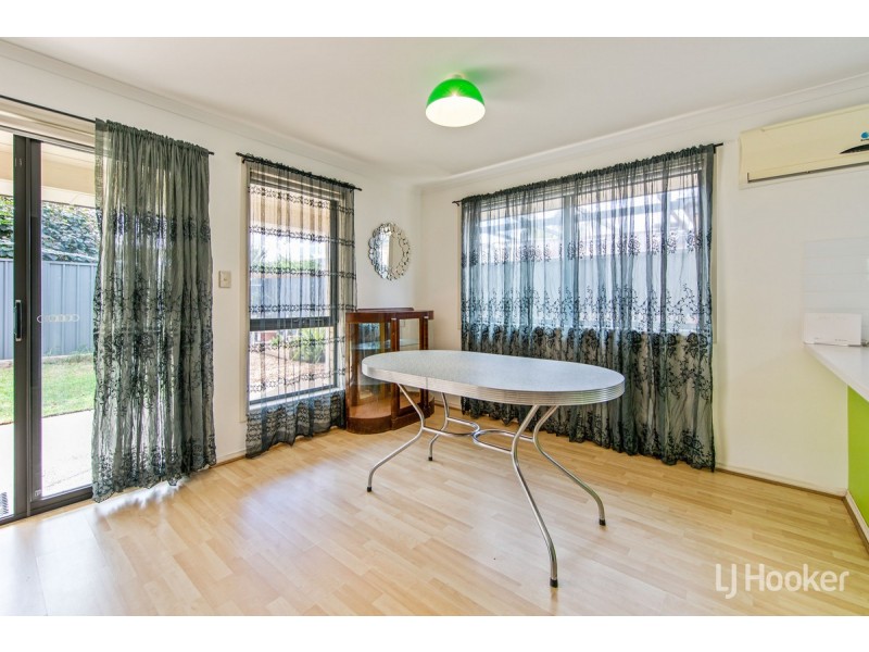 25 Riesling Crescent, Andrews Farm SA 5114