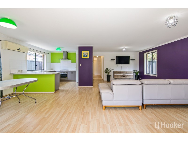 25 Riesling Crescent, Andrews Farm SA 5114