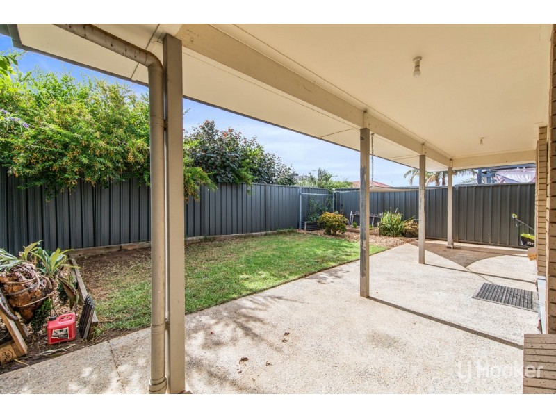 25 Riesling Crescent, Andrews Farm SA 5114