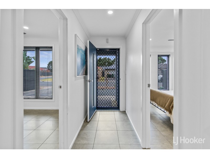22 Oakwood Circuit, Munno Para West SA 5115