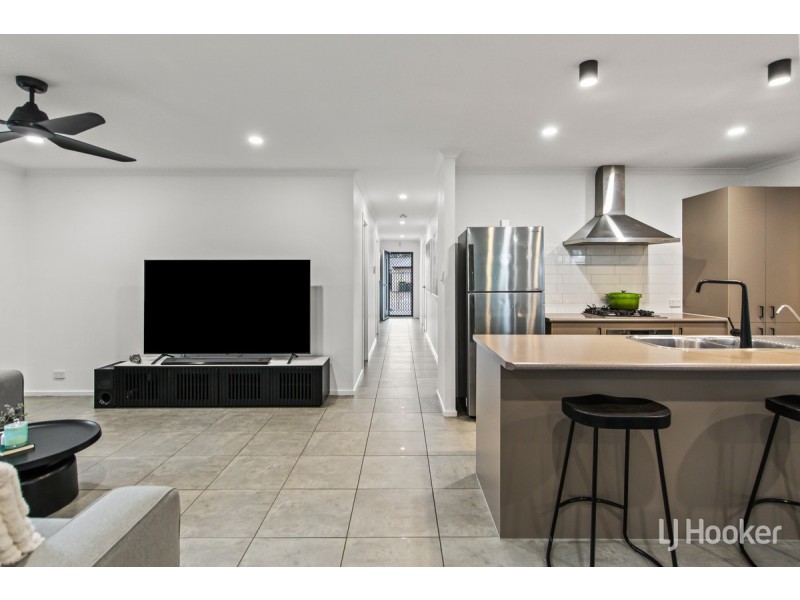 22 Oakwood Circuit, Munno Para West SA 5115