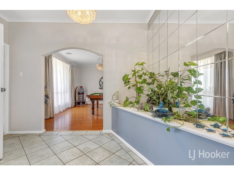 2 Hammond Close, Hillbank SA 5112